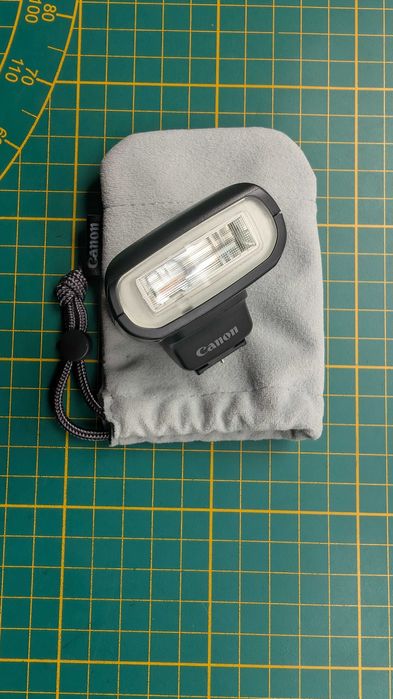 Canon Speedlite 90EX