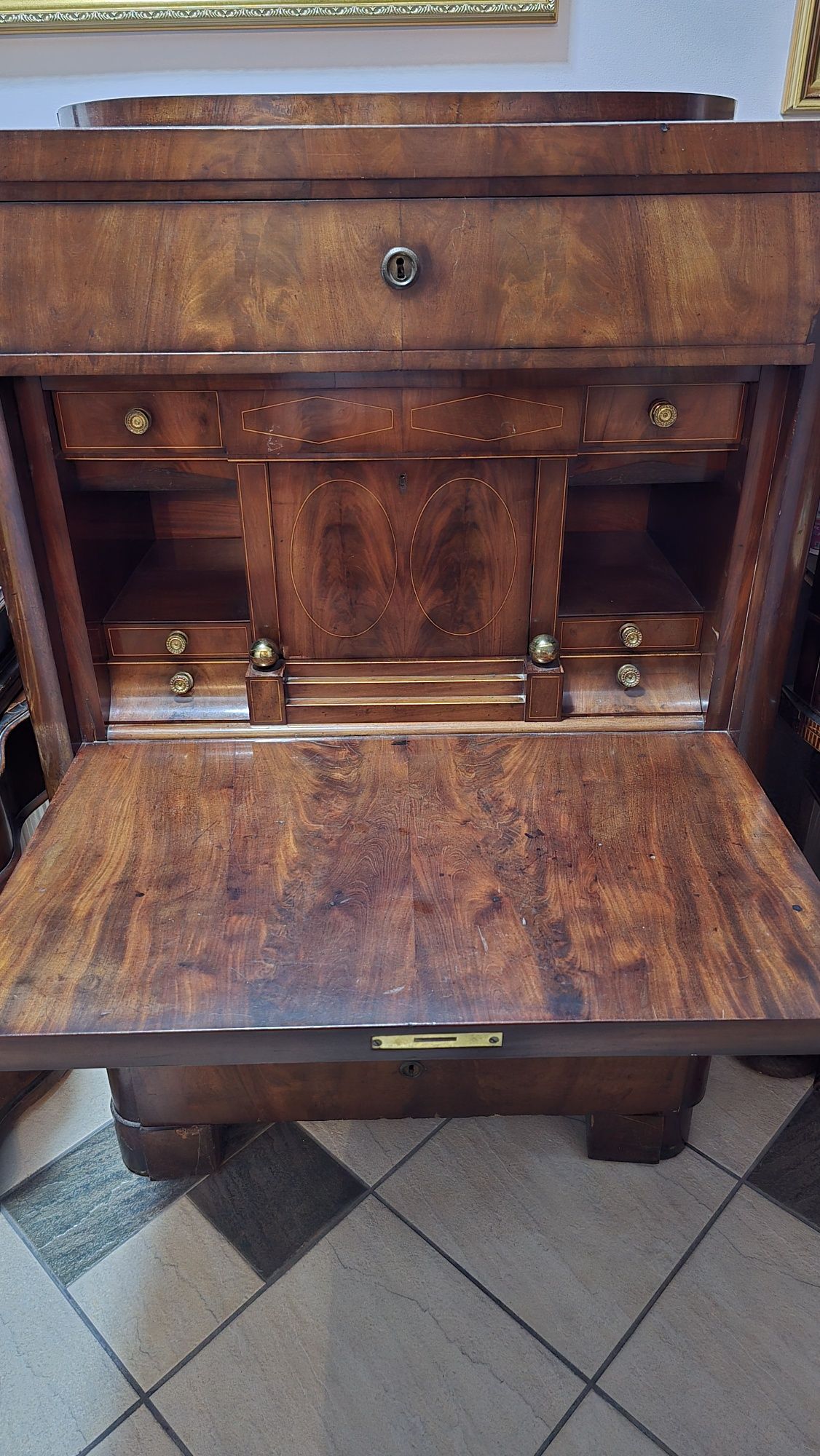 Sekretera Biedermeier