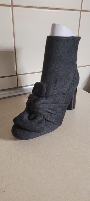 Buty   nr  38  z  Zara