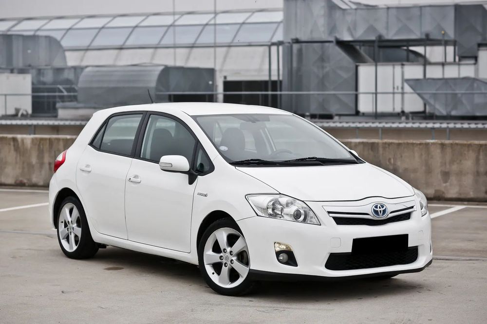 Toyota Auris 1.8 VVT-i 99PS Hybrid Automat LED Navi Kamera