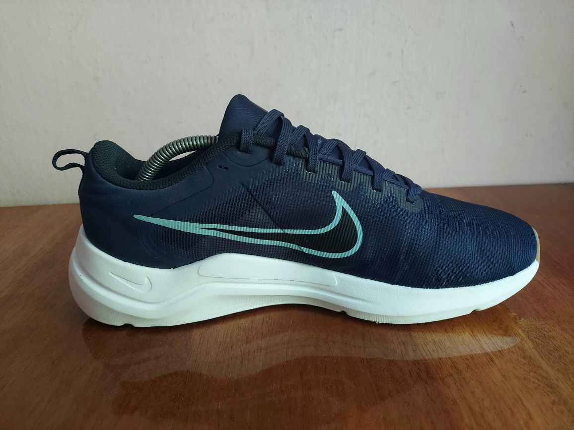 Кросовки бігові Nike DOWNSHIFTER 12
 оригінал 

Розмір по бірці:
 Us 1