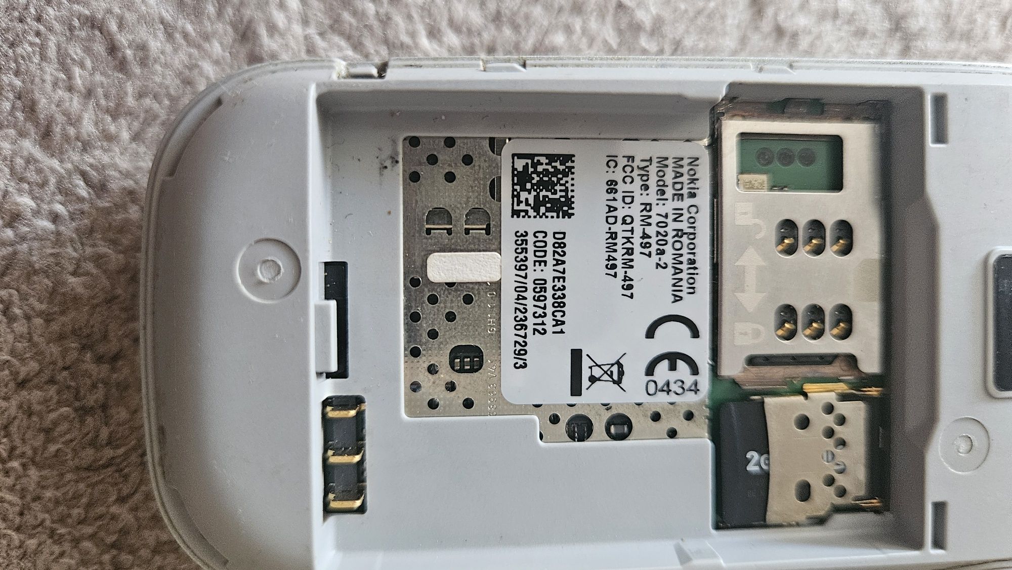 Nokia 7020 bez sim locka