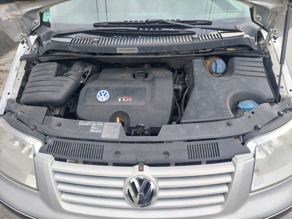 Volkswagen Sharan 1.9 Tdi 115cv – 7 lugares - Ano 2000