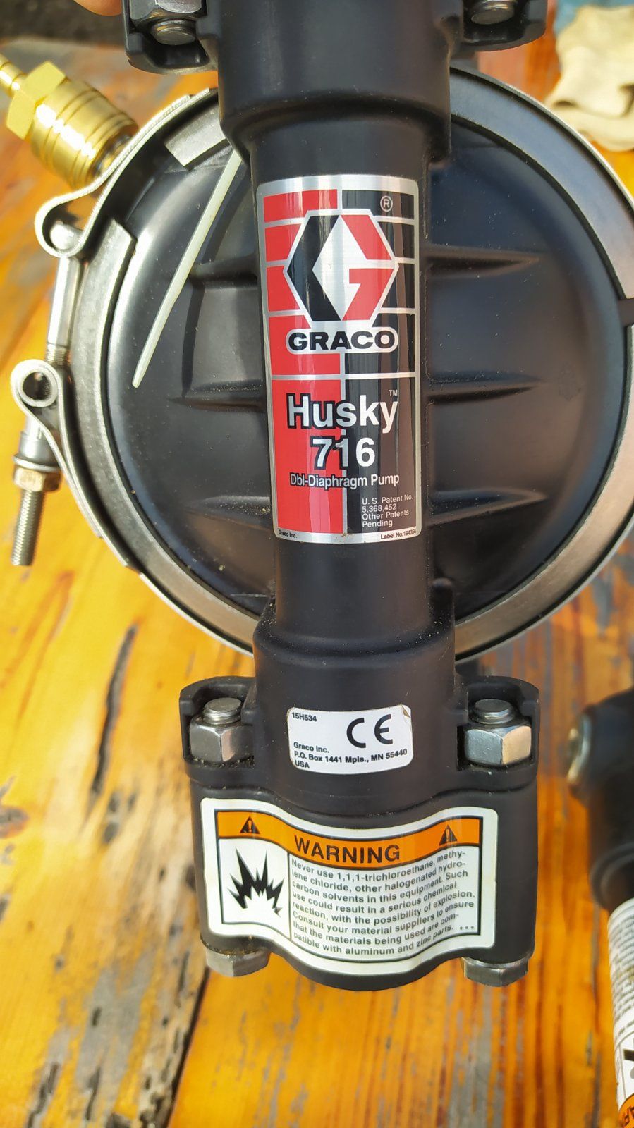 Продам мембранные насосы Husky 716