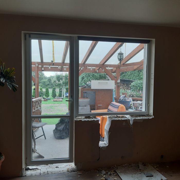 Drzwi balkonowe i okno