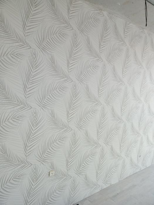 Якісна поклейка кімнати обоями за один день!