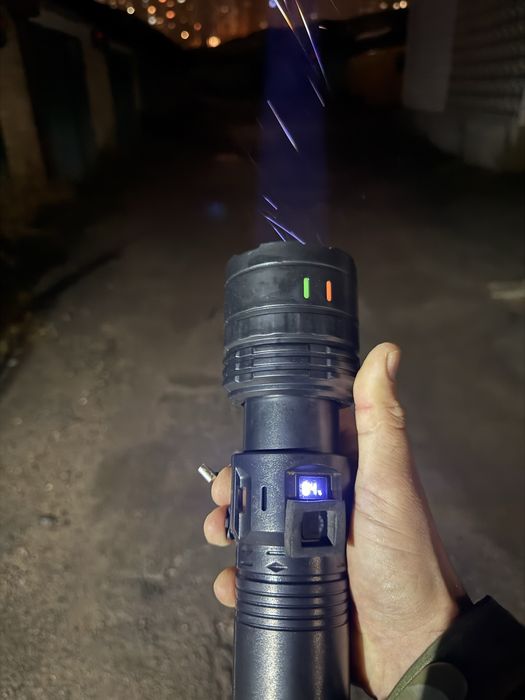 Лед ліхтарик турбо потужний
