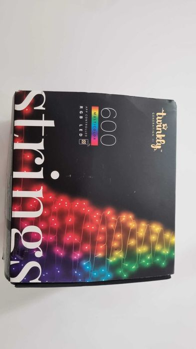 Inteligentne lampki choinkowe Twinkly Strings 600 RGB - najtaniej