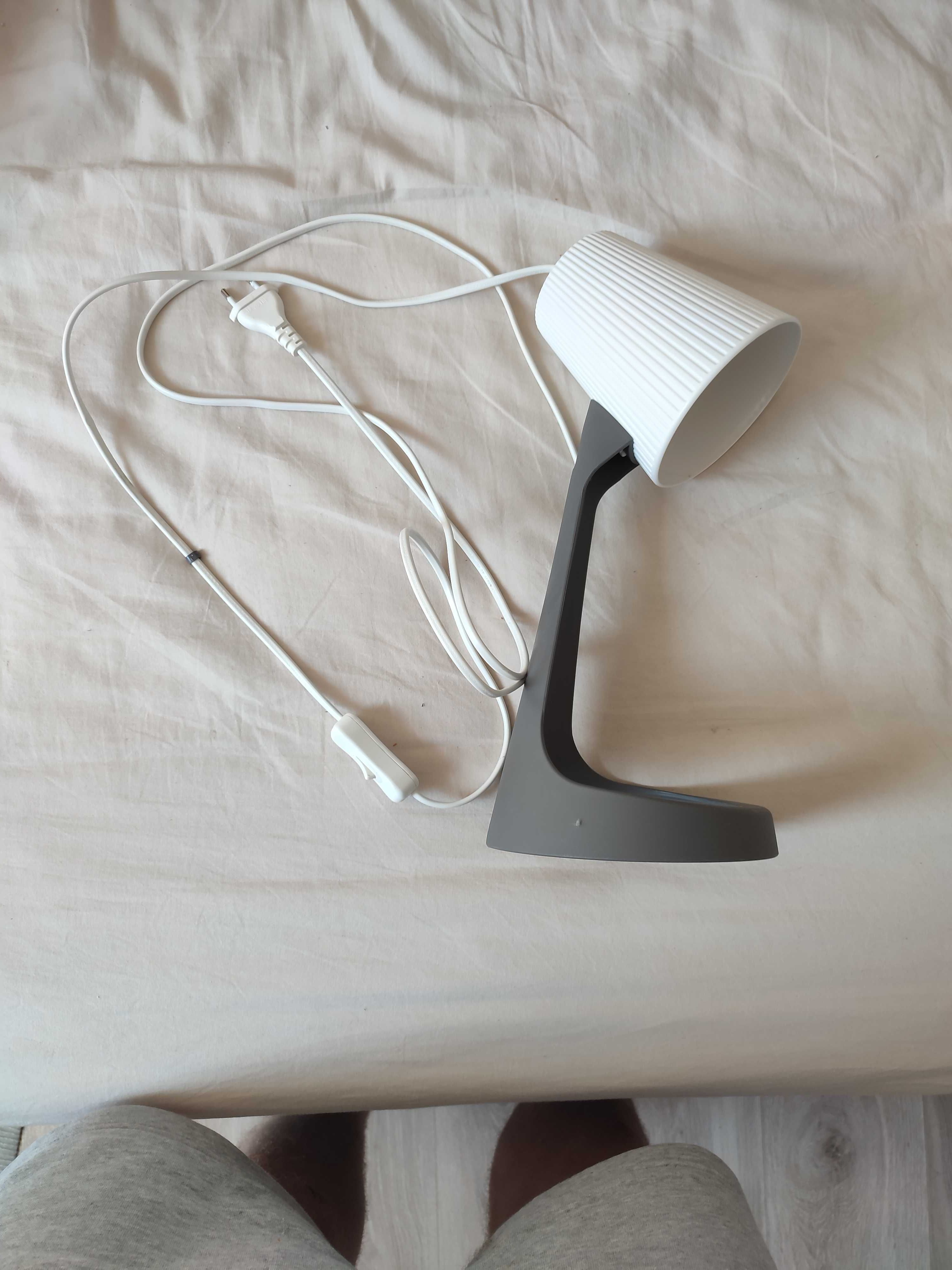 Lampka stołowa Ikea Svallet