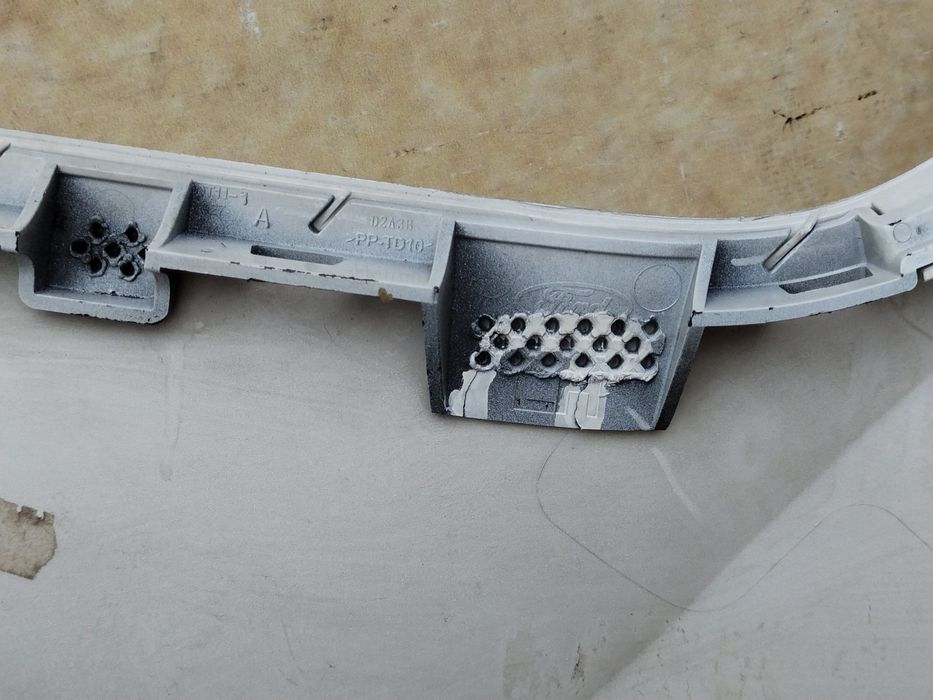 Ford Transit Connect 13- клык накладка заднего бампера левый DT11-1792