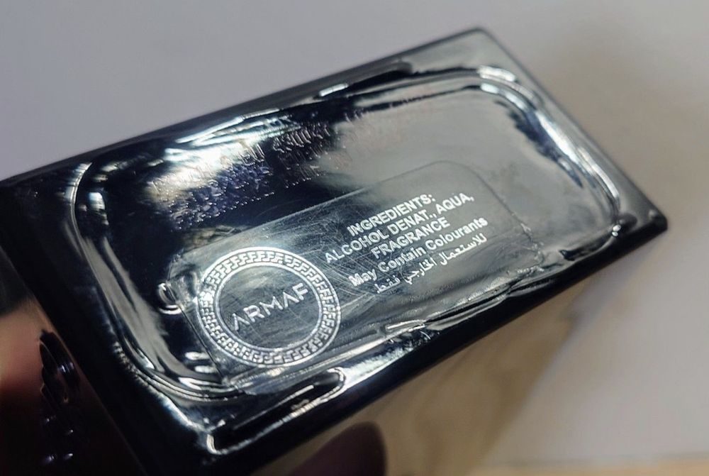 Flakon Club de nuit Man Armaf i Lalique Encre Noire