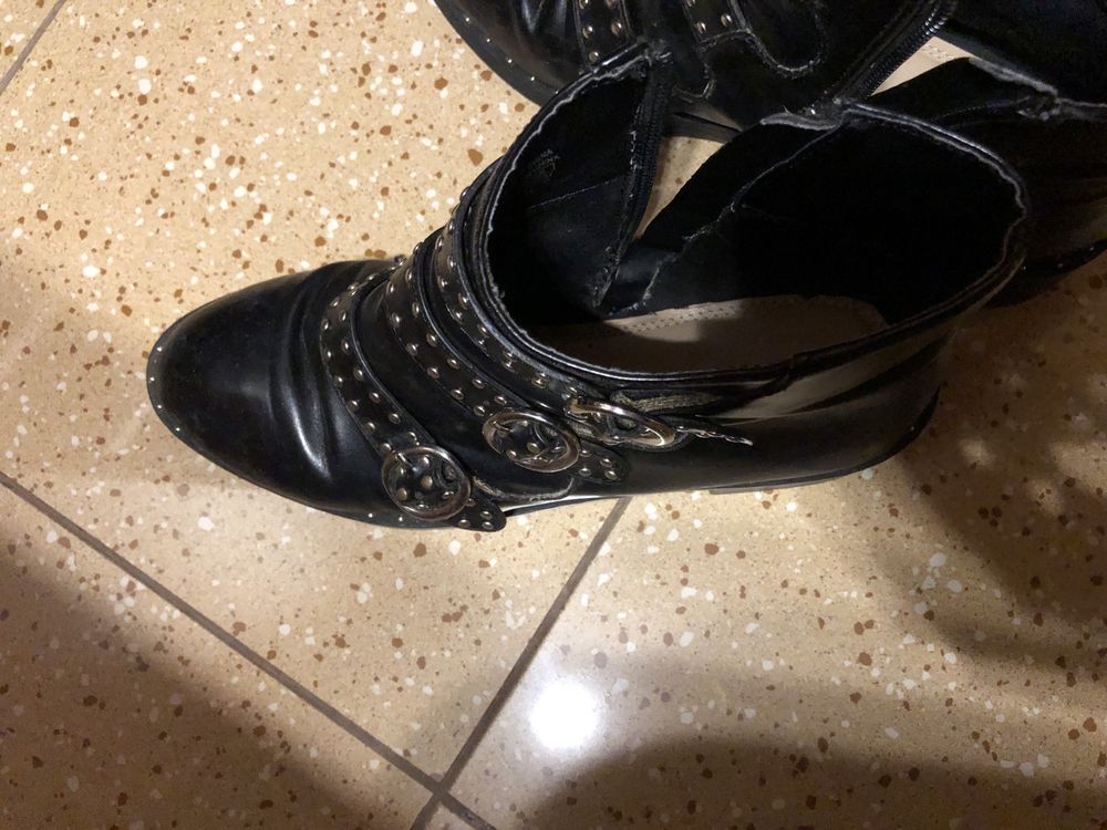 Botas pele pretas