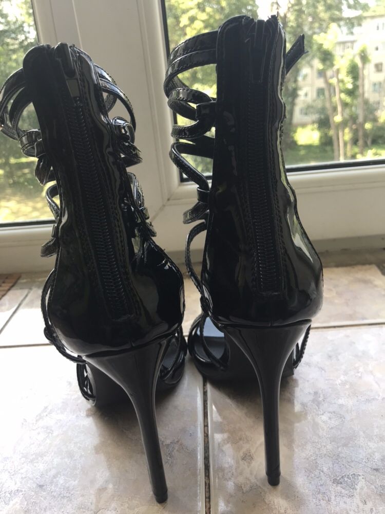 Босоножки Steve Madden Flaunt 36-37 р