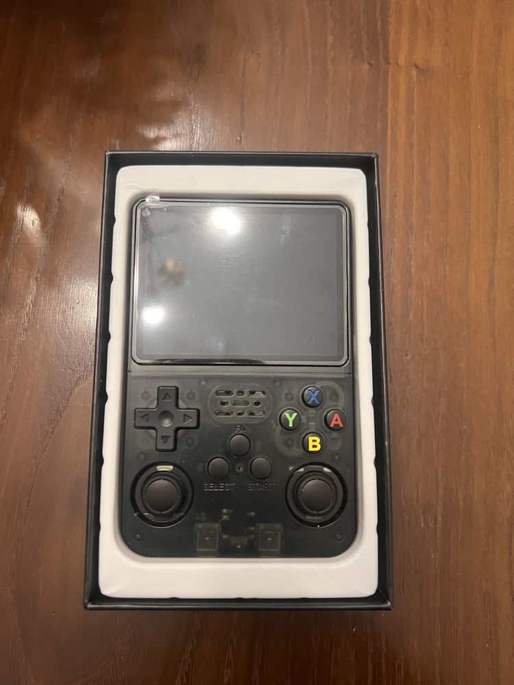 Consola emulador r36s