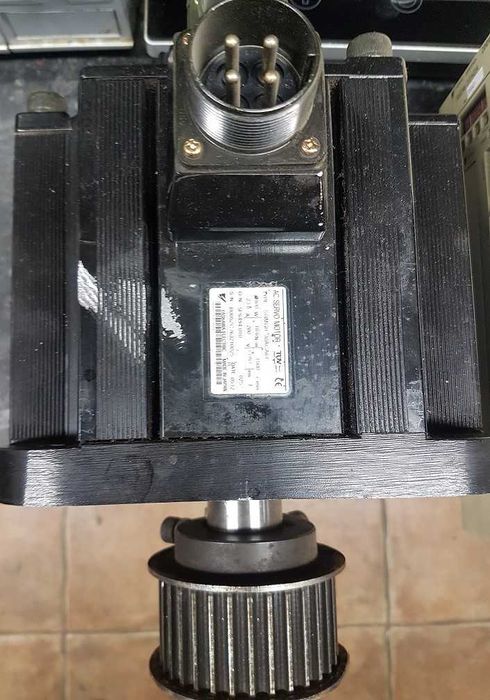 Servo motor firmy Yaskawa Electric SGMGH-30ACA61