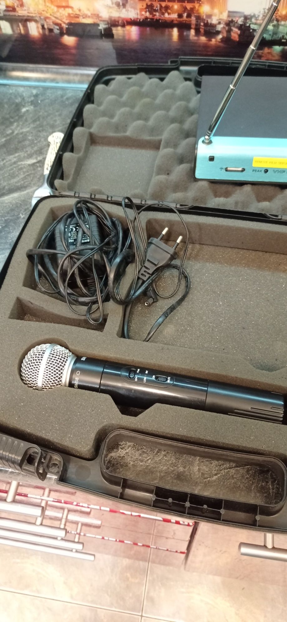 Радіомікрофон, радіосистема Shure sm58