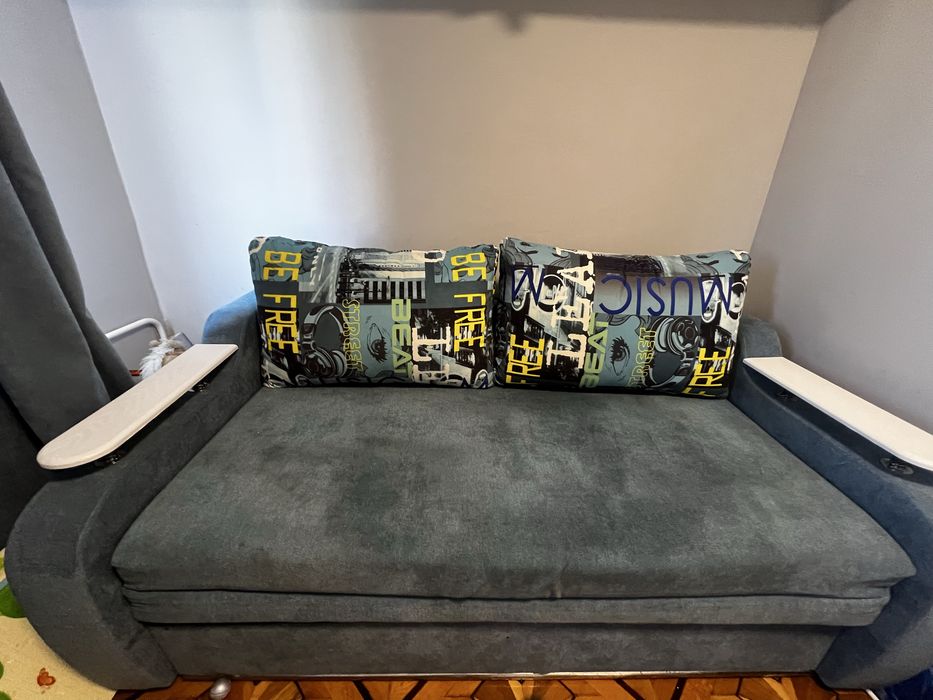 Диван в хорошем состоянии