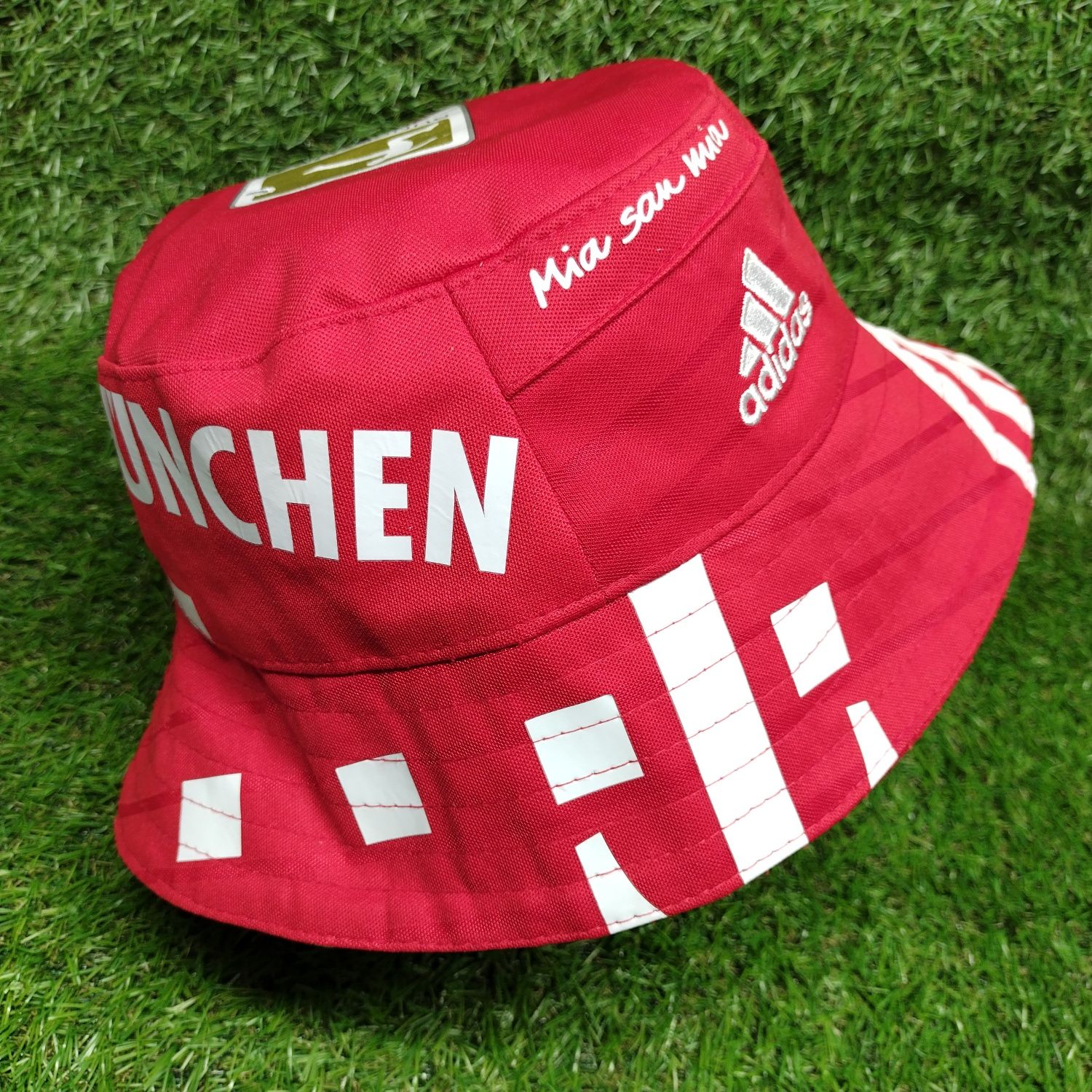 Czapka buckethats FC Bayern Monachium
