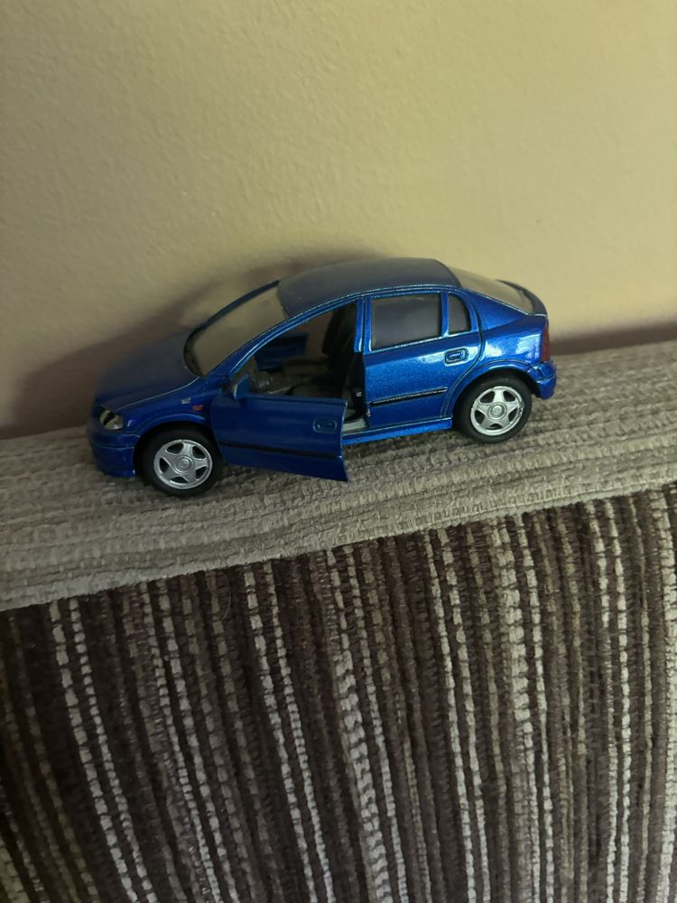 Opel astra g 1/43