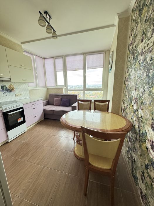 Продаж 1 кімн , Михайла  Донця 2А , Відрадний , Соломʼянка