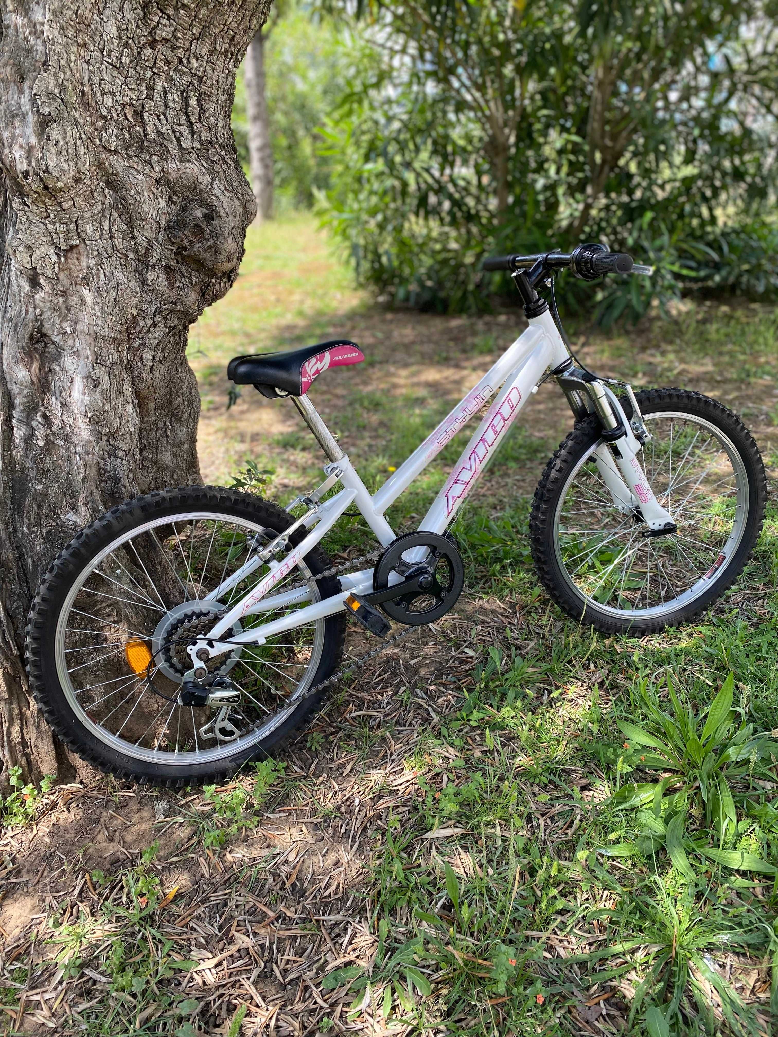 Super bicicleta AVIGO roda 20" até aos 12 anos BTT