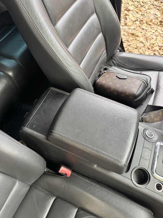 Volkswagen Touareg 2007 (один власник)