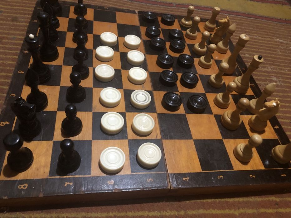 Шахматы времен СССР деревяные и шашки