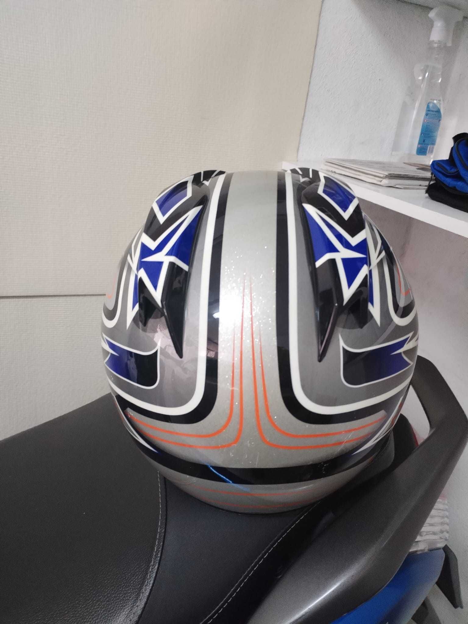 Capacete de mota