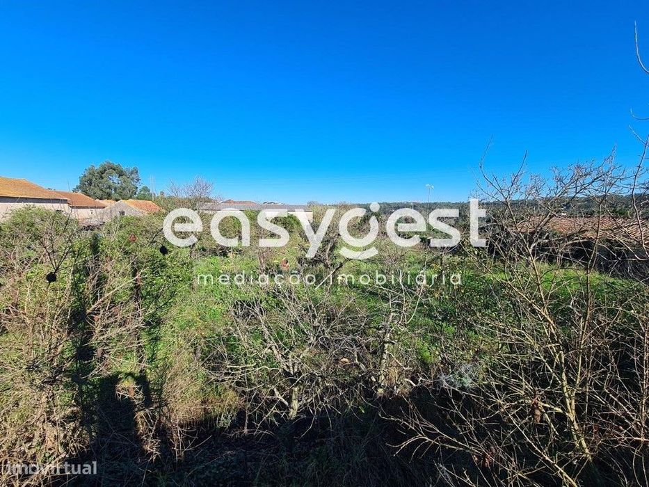 Terreno para construção situado na Azoia com mais de 3000m2