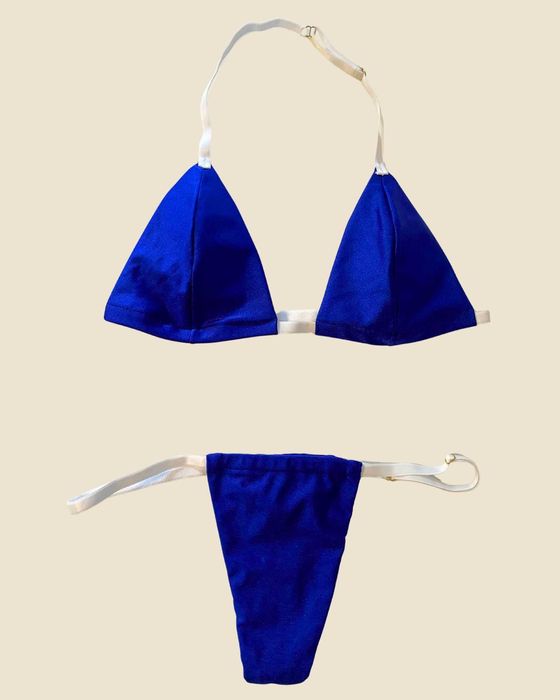 Bikini de Fita Ajustável para Marquinha de Bronzeamento Azul e Branco