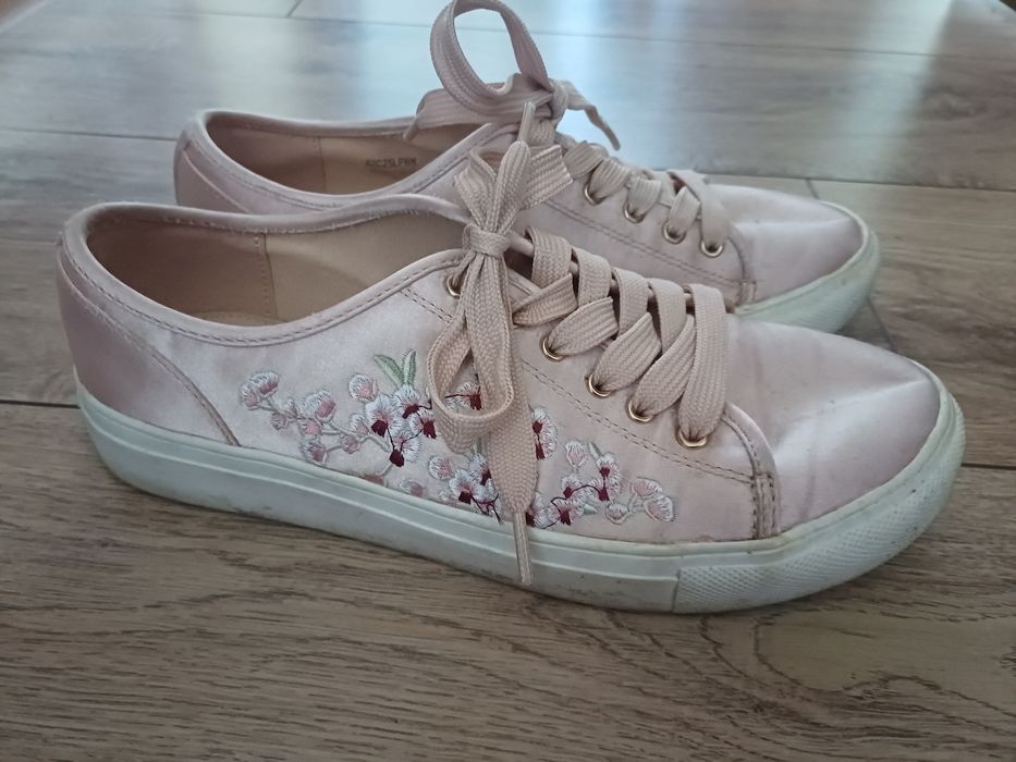 Макасіни мокасіни кеди пінетки