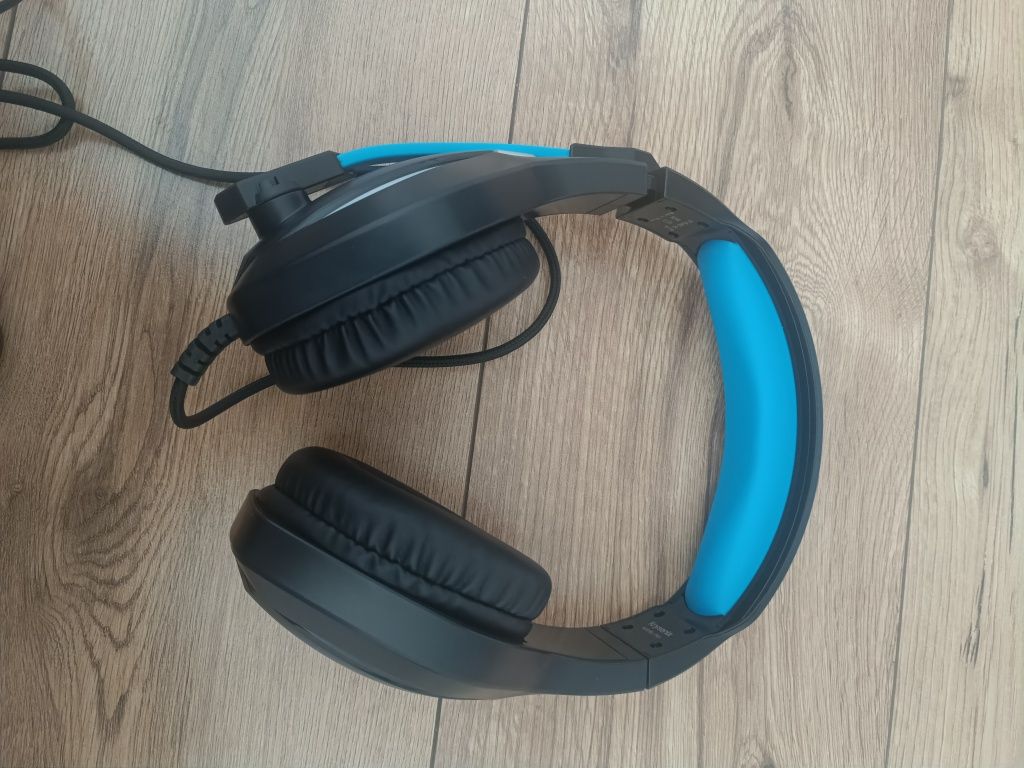 Słuchawki nauszne Krysenix czarno-niebieskie RGB Gamingowe