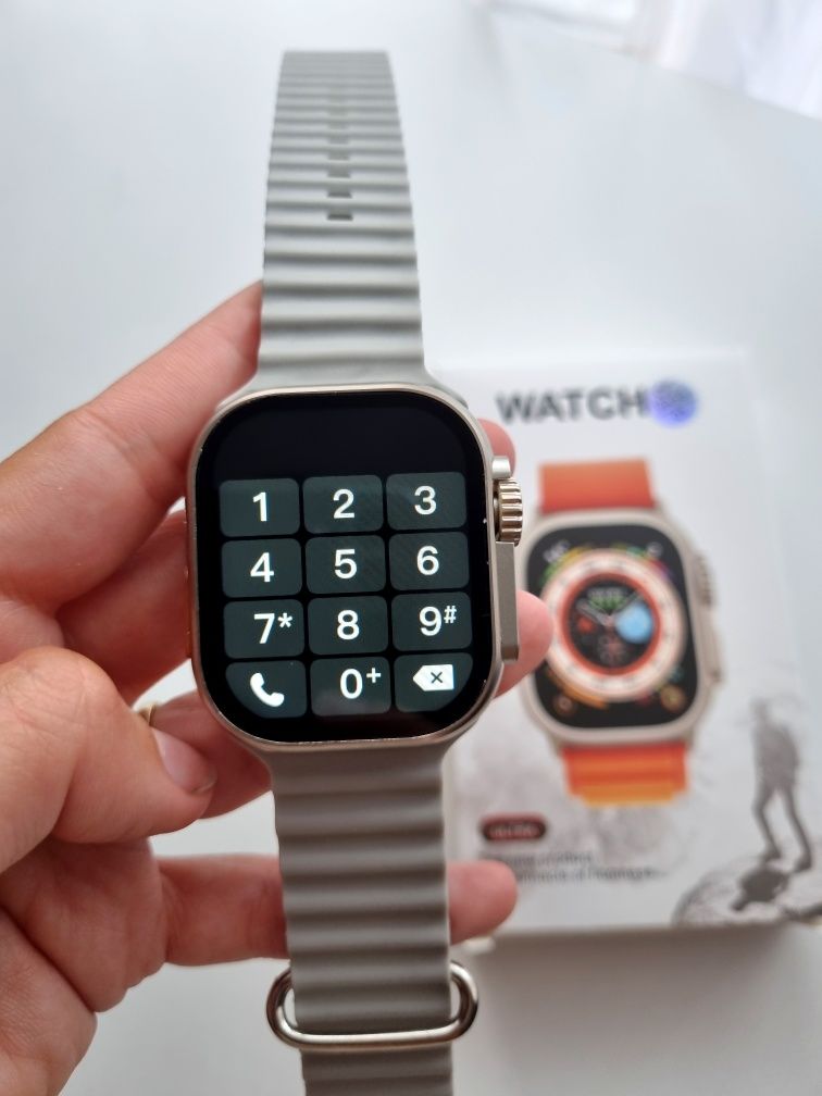 Smartwatch srebrny Ultra