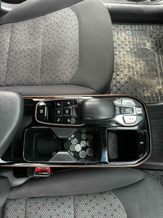 Hyundai ioniq electric 28kwt 2017г.в.