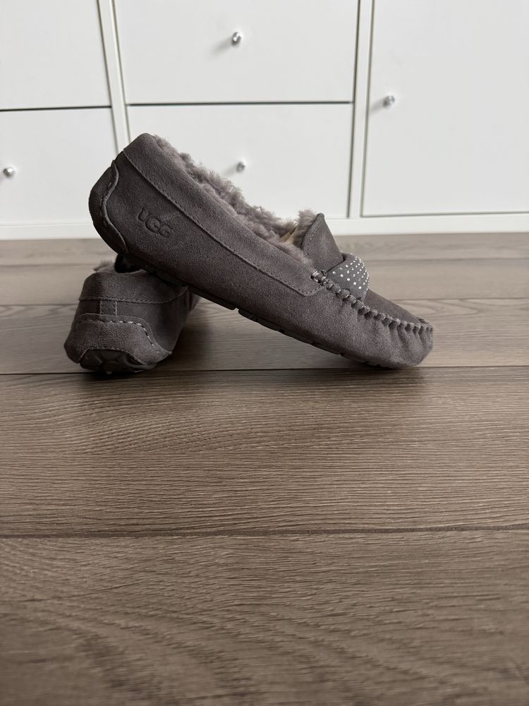 UGG Dakota жіночі мокасини оригінал 38р