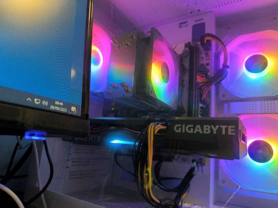 PC Gaming 3060RTX 32 RAM + Ecrã + Periféricos 3x S/ Juros