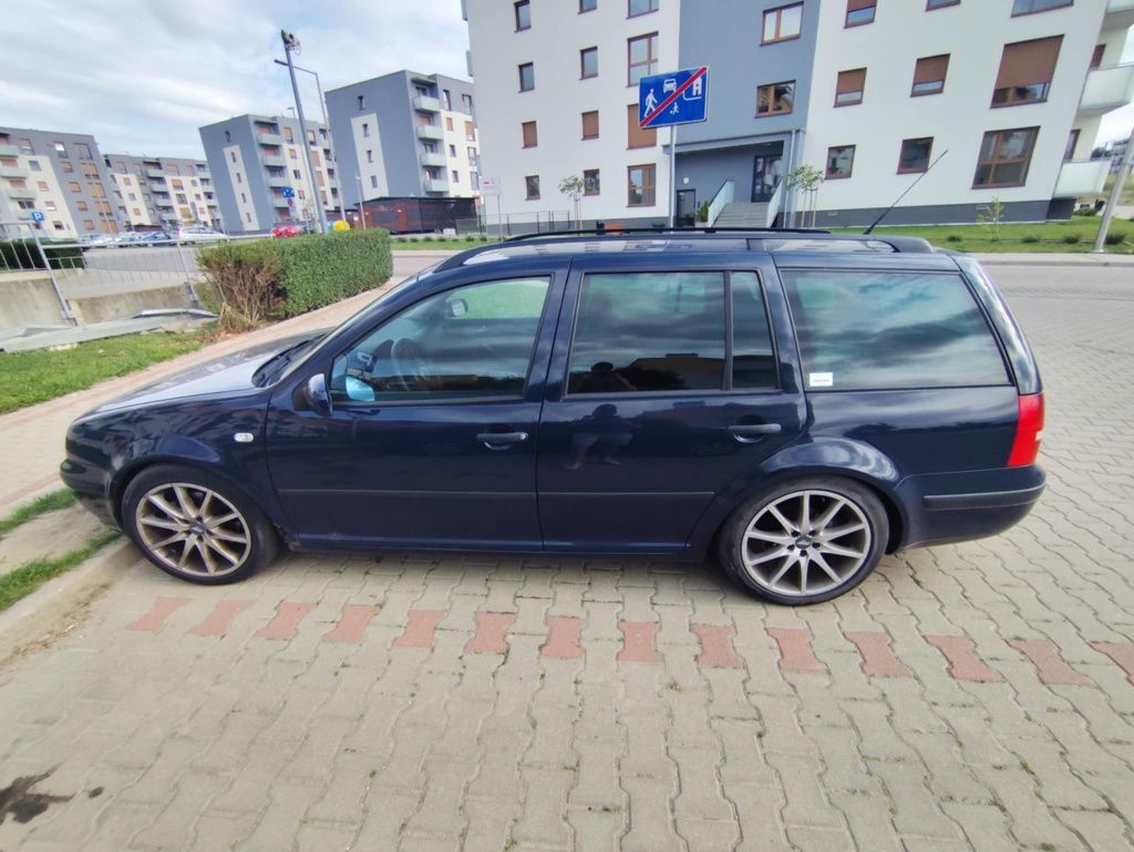 Sprzedam golf 4 kombi 1.9tdi 130km 6biegow do 10.09!