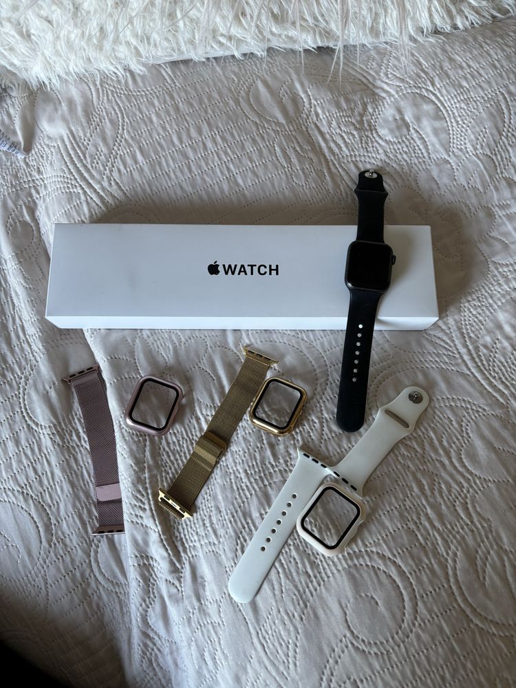 Apple Watch SE - 40 mm