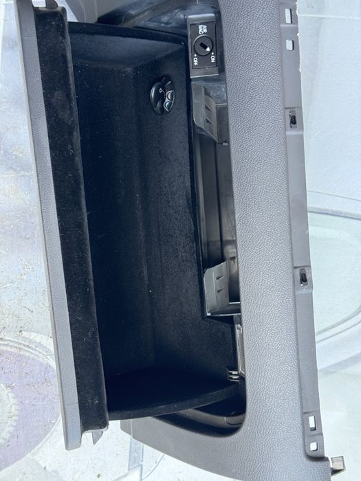 Бардачок golf 5 jetta гольф джета 5