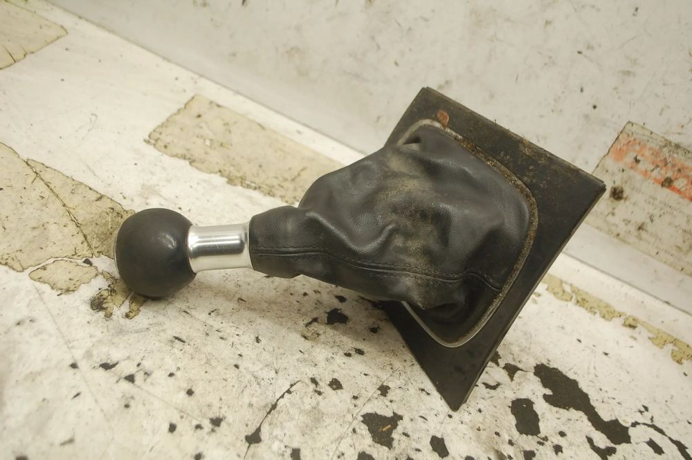 MIESZEK GAŁKA ZMIANY BIEGÓW 8P0864261D AUDI A3 8P 6 BIEGÓW