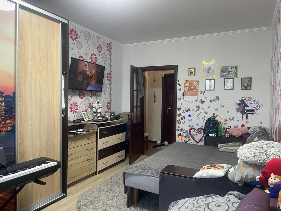 Продам 2к квартиру на Маликова