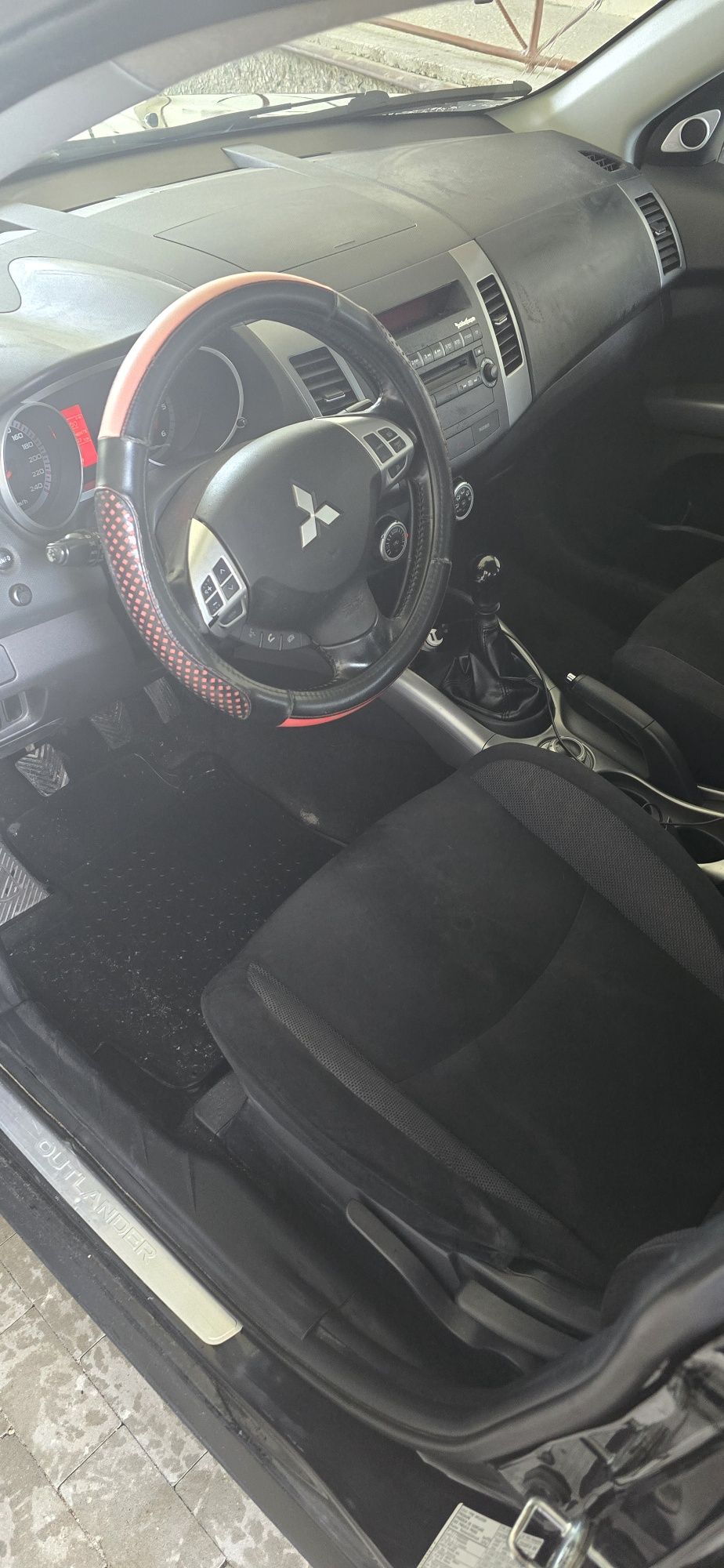 Sprzedam mitsubishi Outlander 2009r 2.0DiD  4x4