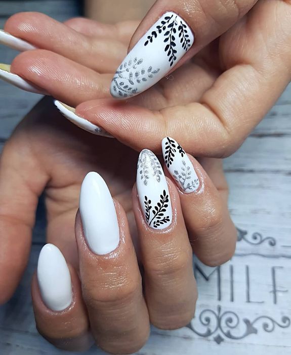 Маникюр/педикюр м.Лукьяновка