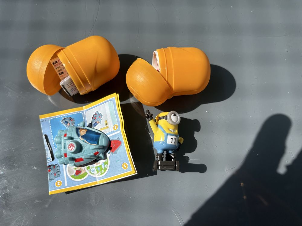 Minionki kinder jajko niespodzianka joy figurki zabawki