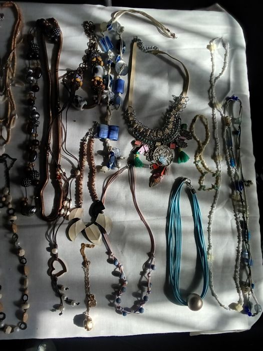 Fios e braceletes vintage