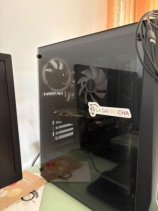 Torre Gaming Como nova!!!