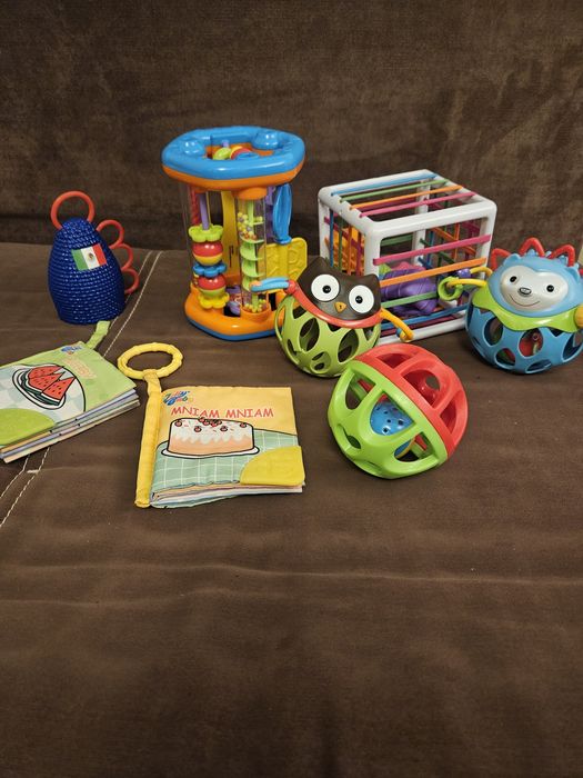 Zestaw zabawek dla niemowlaka