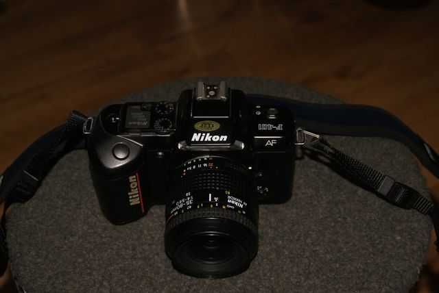 Aparat Nikon F-401 obiektyw AF Nikkor