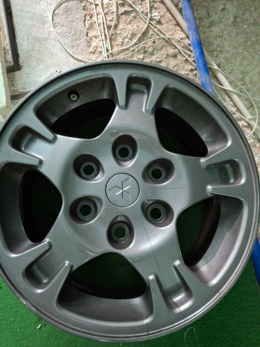 Vendo jantes para Mitsubich pagero.