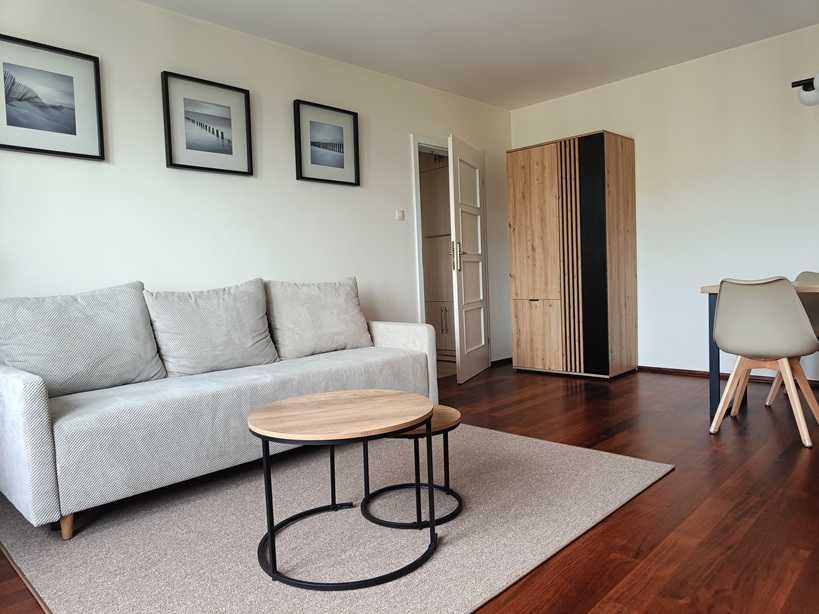2 pokojowe -Wichrowe Wzgórze, umeblowanie, ok. 47m2, jasna kuchnia
